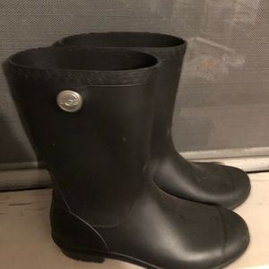 UGG Sienna Midcalf Rainboots Matte Blk